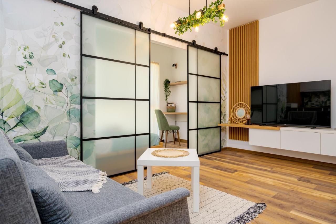 Botanic Nest Panoramic Studio Bucarest Exterior foto